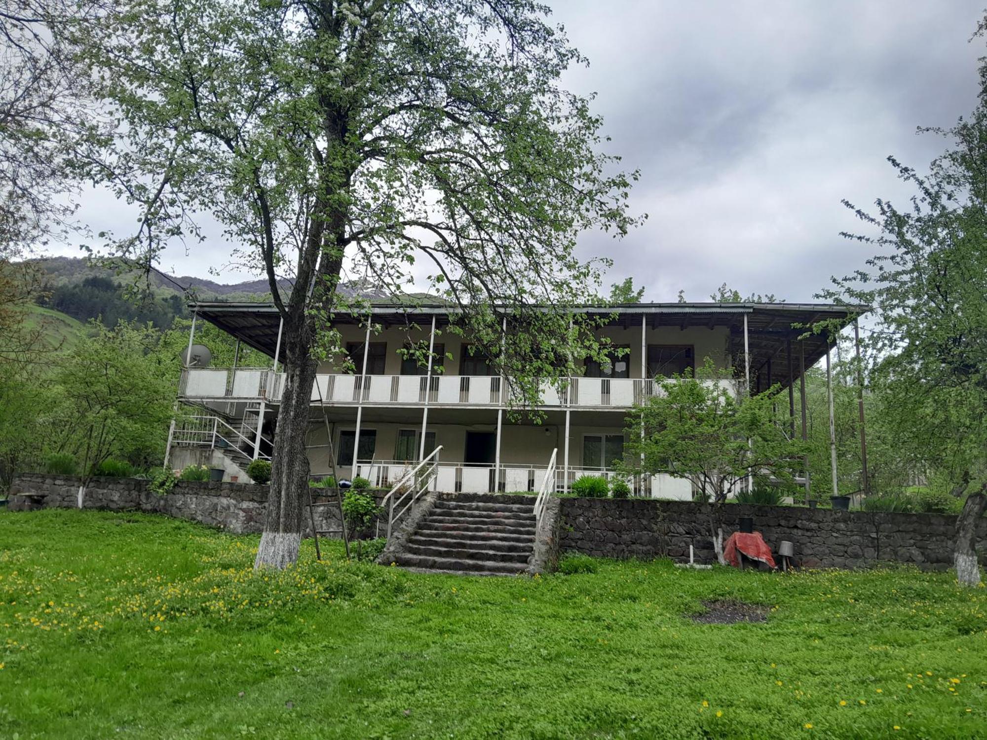 מלון Kvesheti Mti House מראה חיצוני תמונה